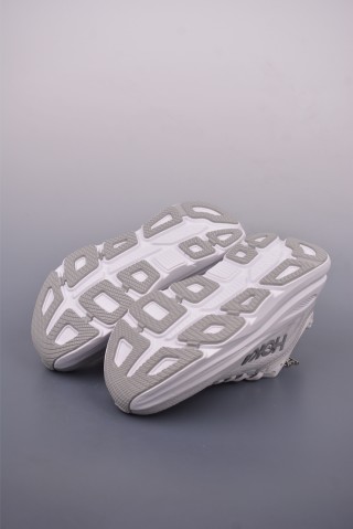 Hoka One Bondi 9 Wide view 3