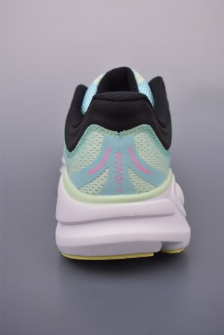 Hoka One Bondi 9 Wide view 13