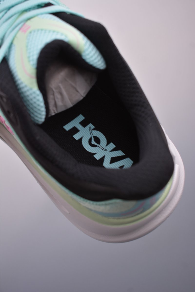 Hoka One Bondi 9 Wide view
