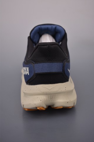 Hoka One M Kawana 2 view 4