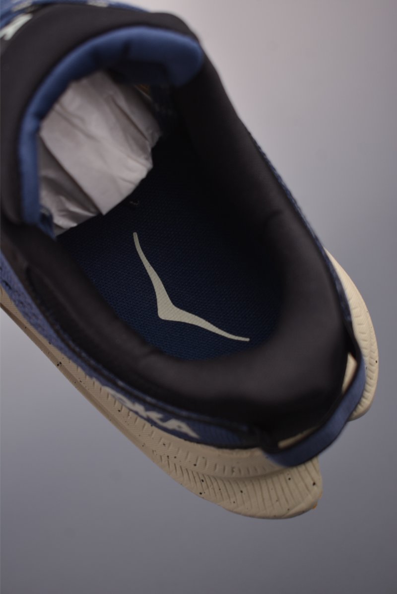 Hoka One M Kawana 2 view