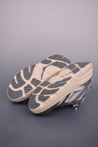 Hoka One U Bondi B3LS view 3