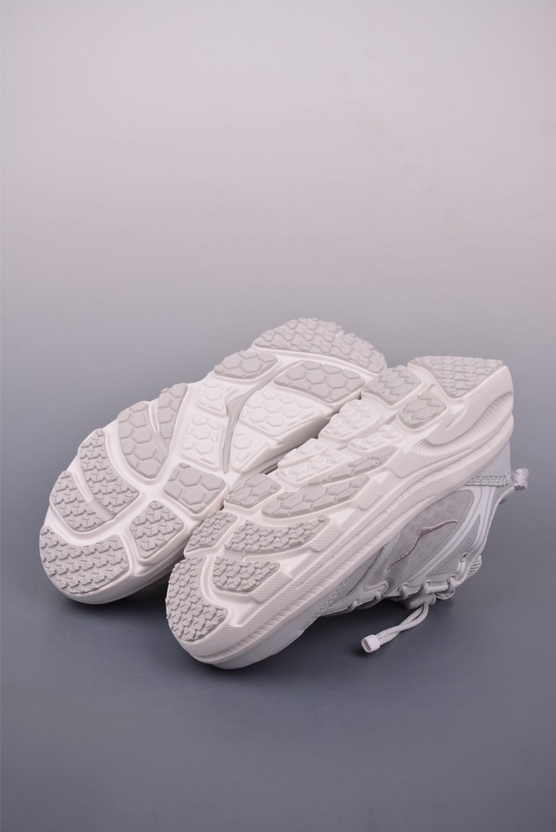 Hoka One U Bondi B3LS view