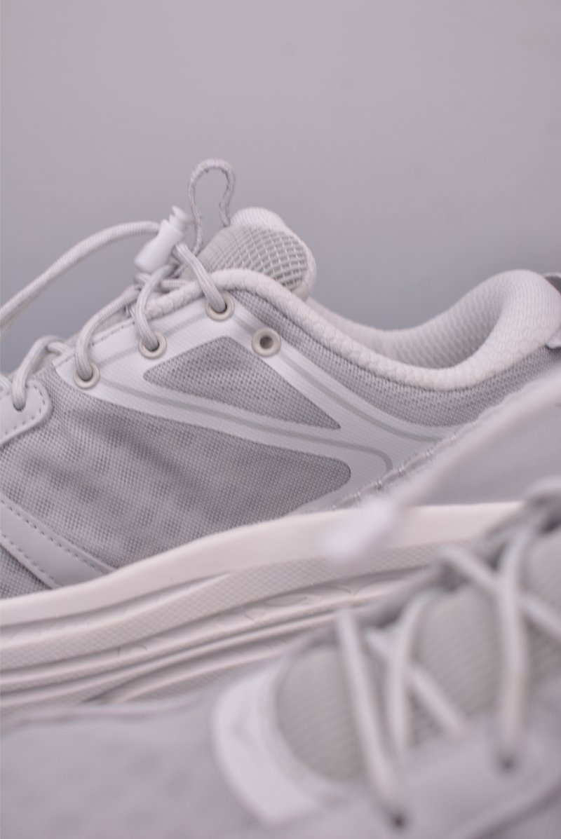 Hoka One U Bondi B3LS view
