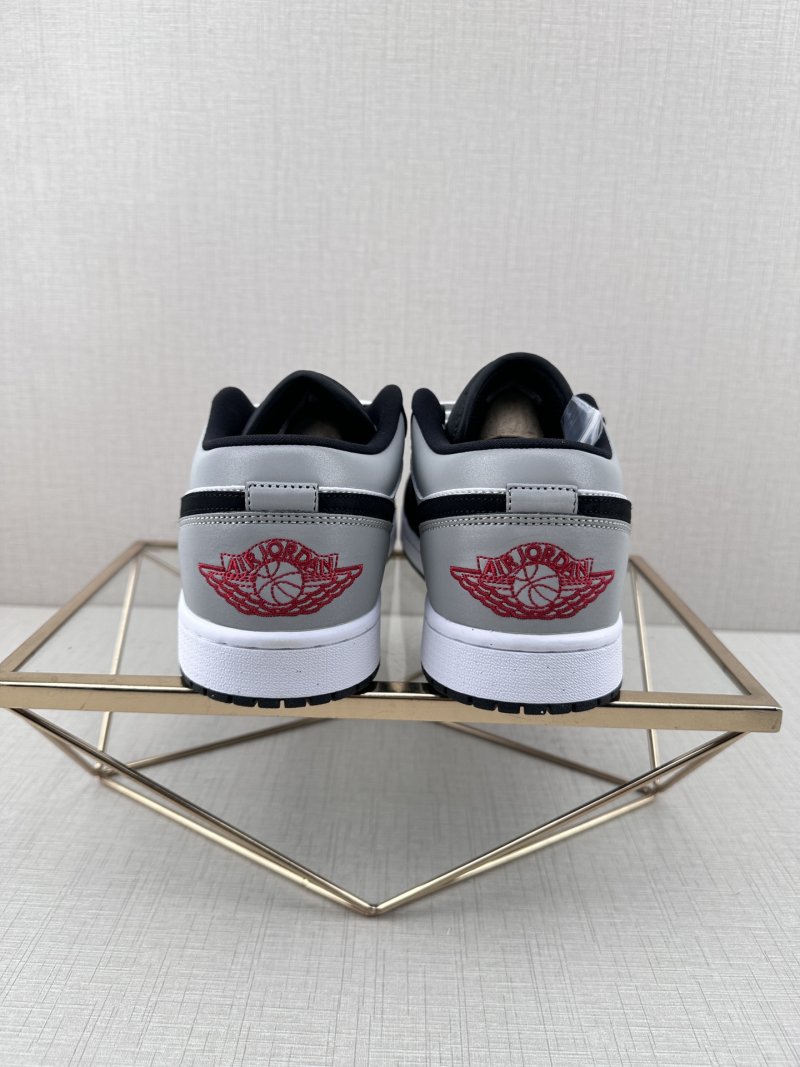 Air Jordan 1 Low view