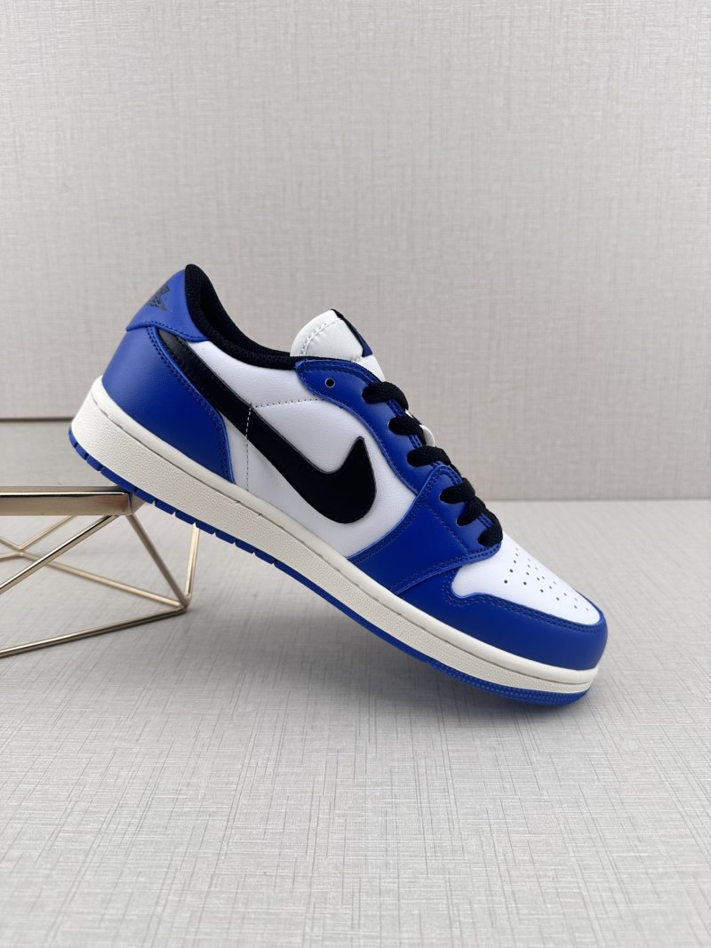 Air Jordan 1 Low view
