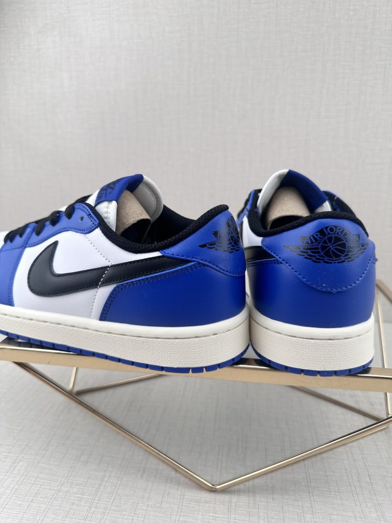 Air Jordan 1 Low view