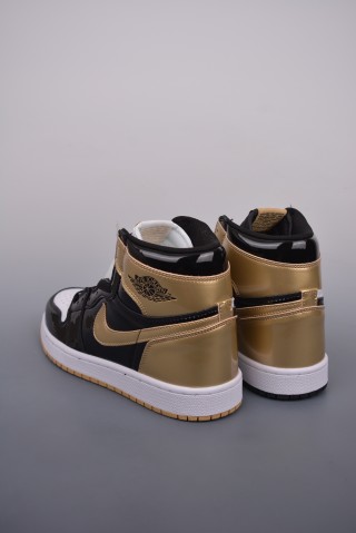 Air Jordan 1 High OG 'Black / Gold' view 2