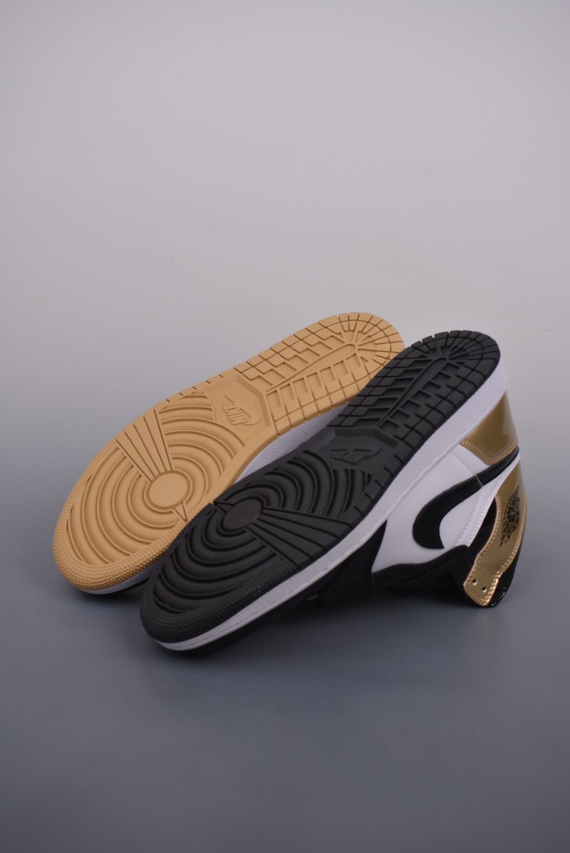 Air Jordan 1 High OG 'Black / Gold' view
