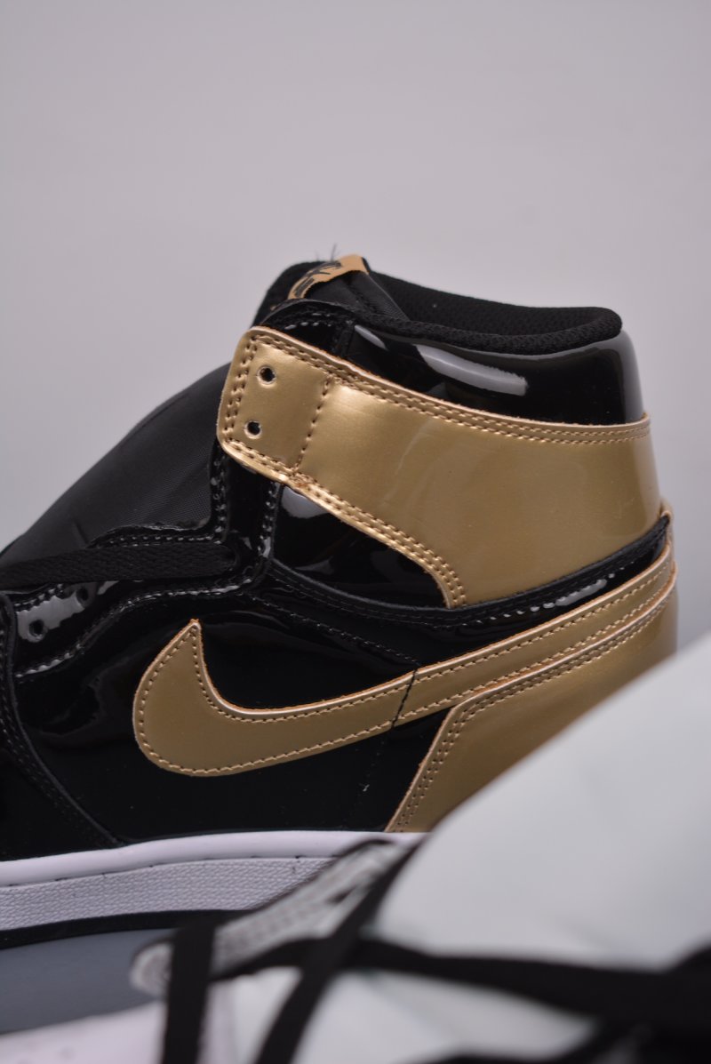 Air Jordan 1 High OG 'Black / Gold' view