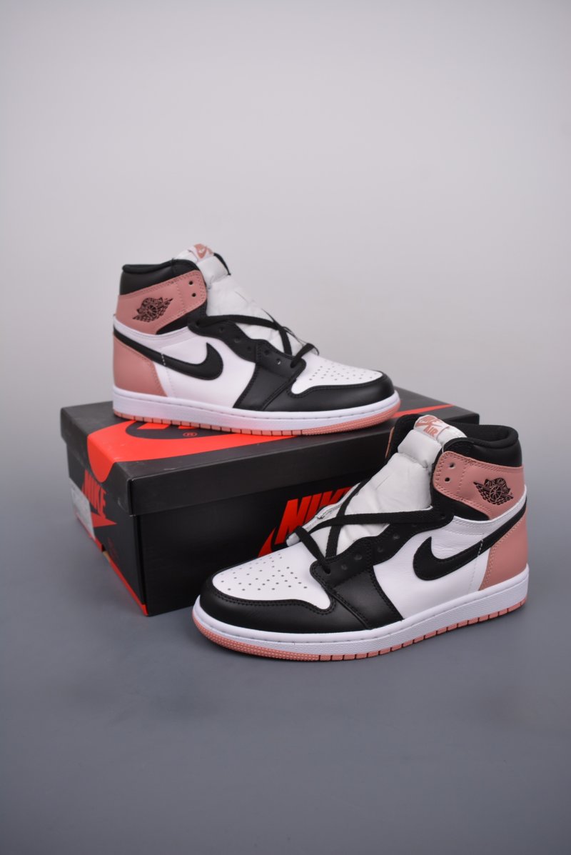 Air Jordan 1 High OG 'Black / Pink' view