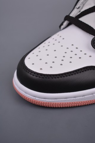 Air Jordan 1 High OG 'Black / Pink' view 6