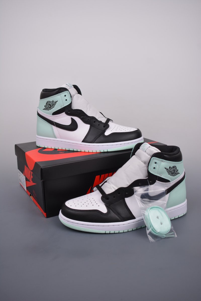 Air Jordan 1 High OG 'Mint Green' view