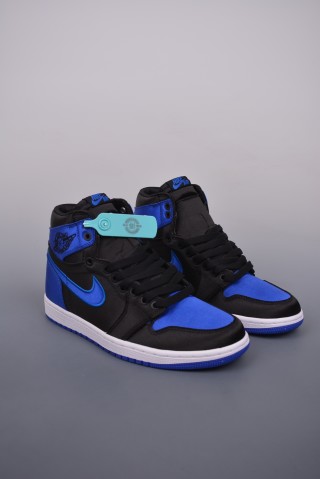 Air Jordan 1 High OG 'Blue Silk' view 1