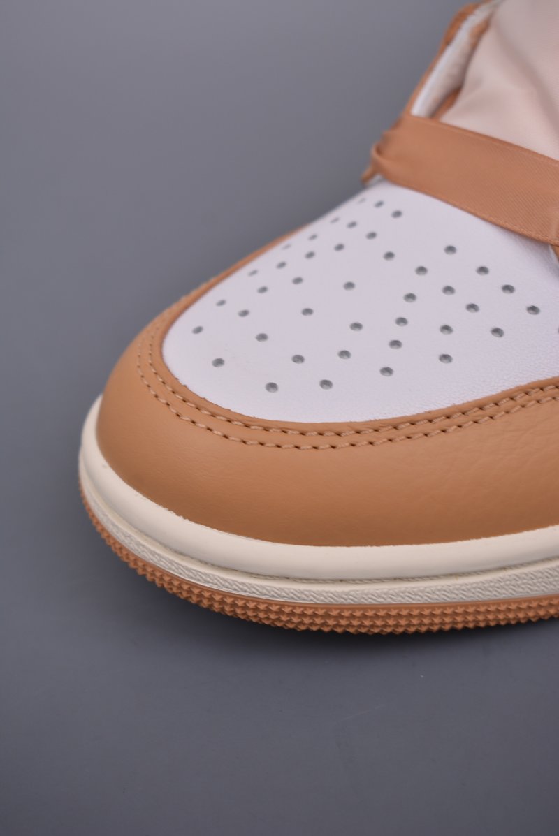 Air Jordan 1 High OG 'Cream Yellow' view