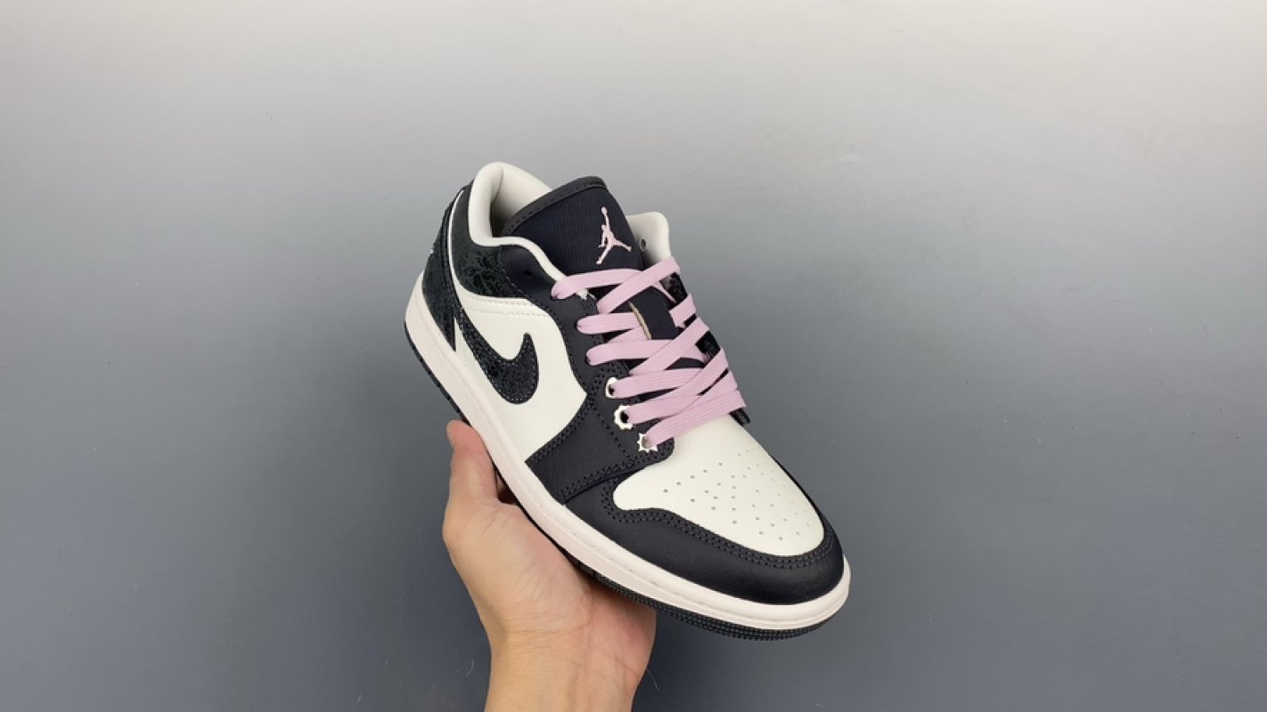 Air Jordan 1 Low 'Charcoal'