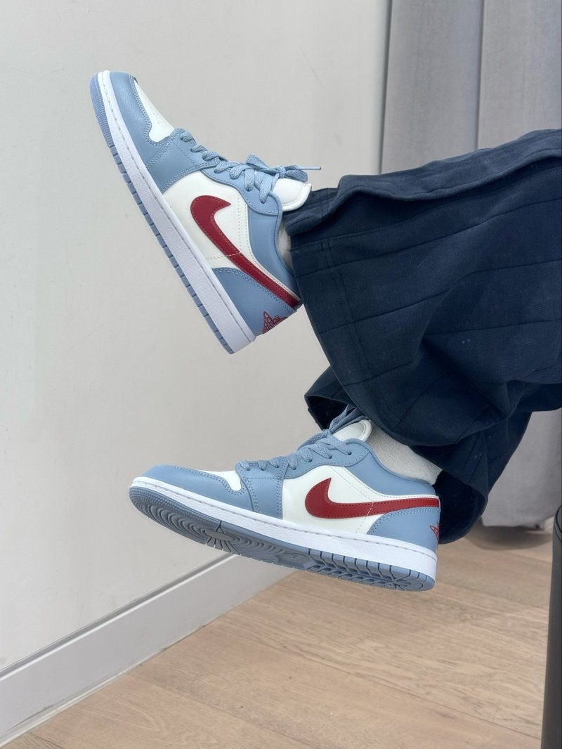 Air Jordan 1 Low