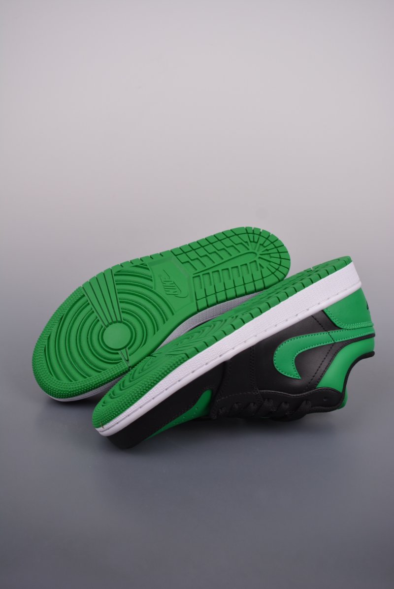 Air Jordan 1 Low 'Black / Green' view
