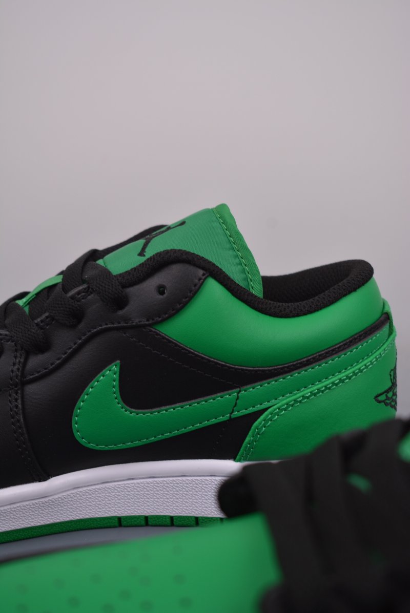 Air Jordan 1 Low 'Black / Green' view