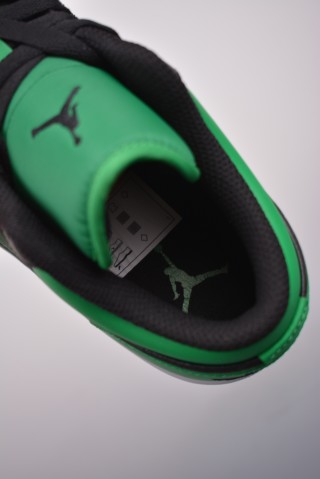 Air Jordan 1 Low 'Black / Green' view 9