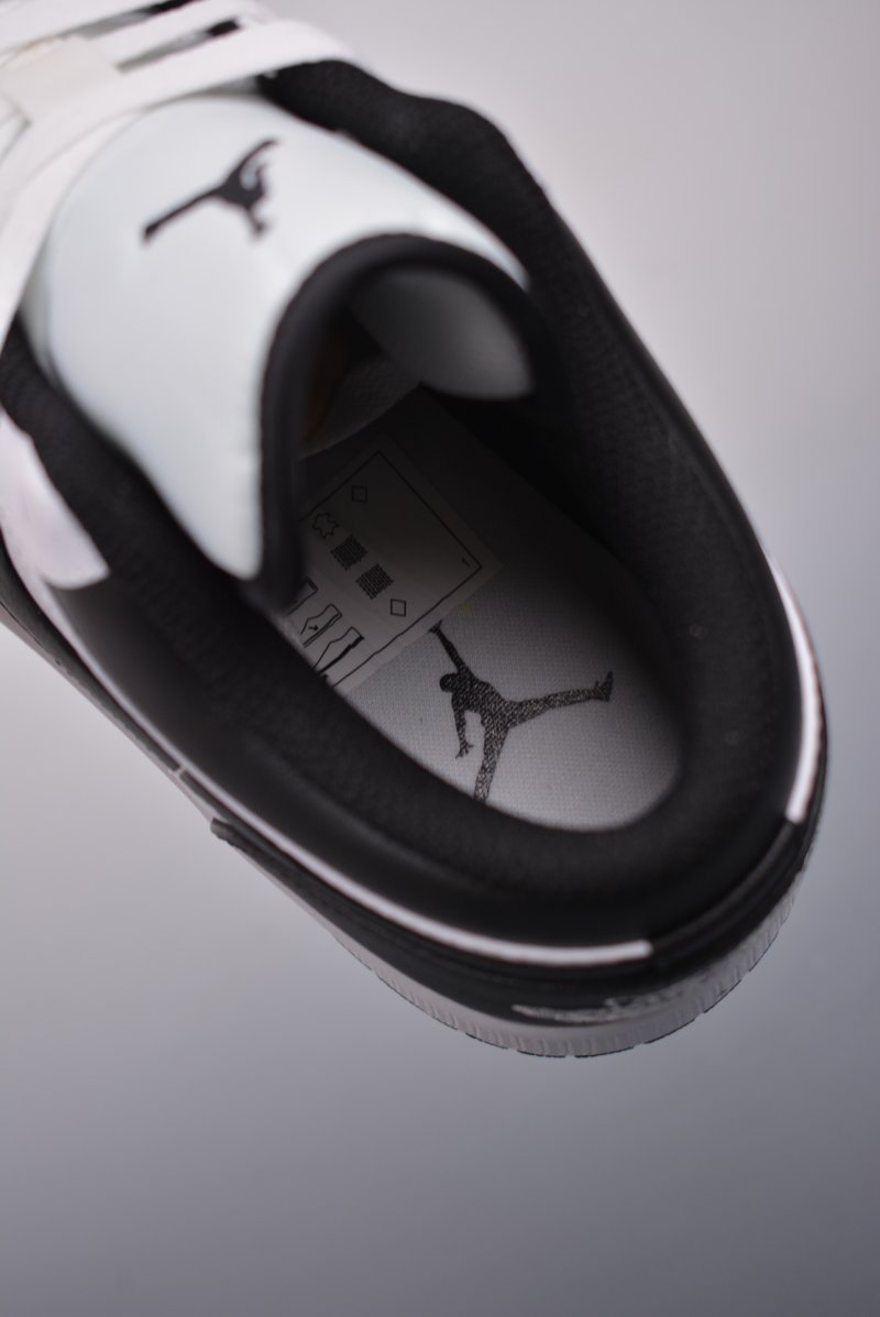 Air Jordan 1 Low 'Black / White' view