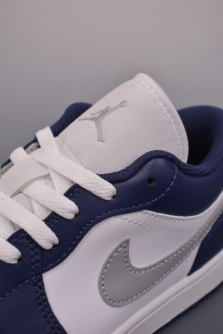 Air Jordan 1 Low 'Navy Blue' view 7