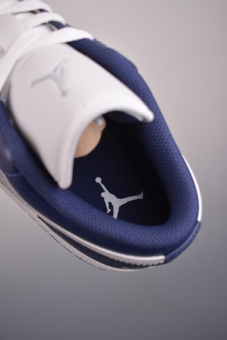Air Jordan 1 Low 'Navy Blue' view 9