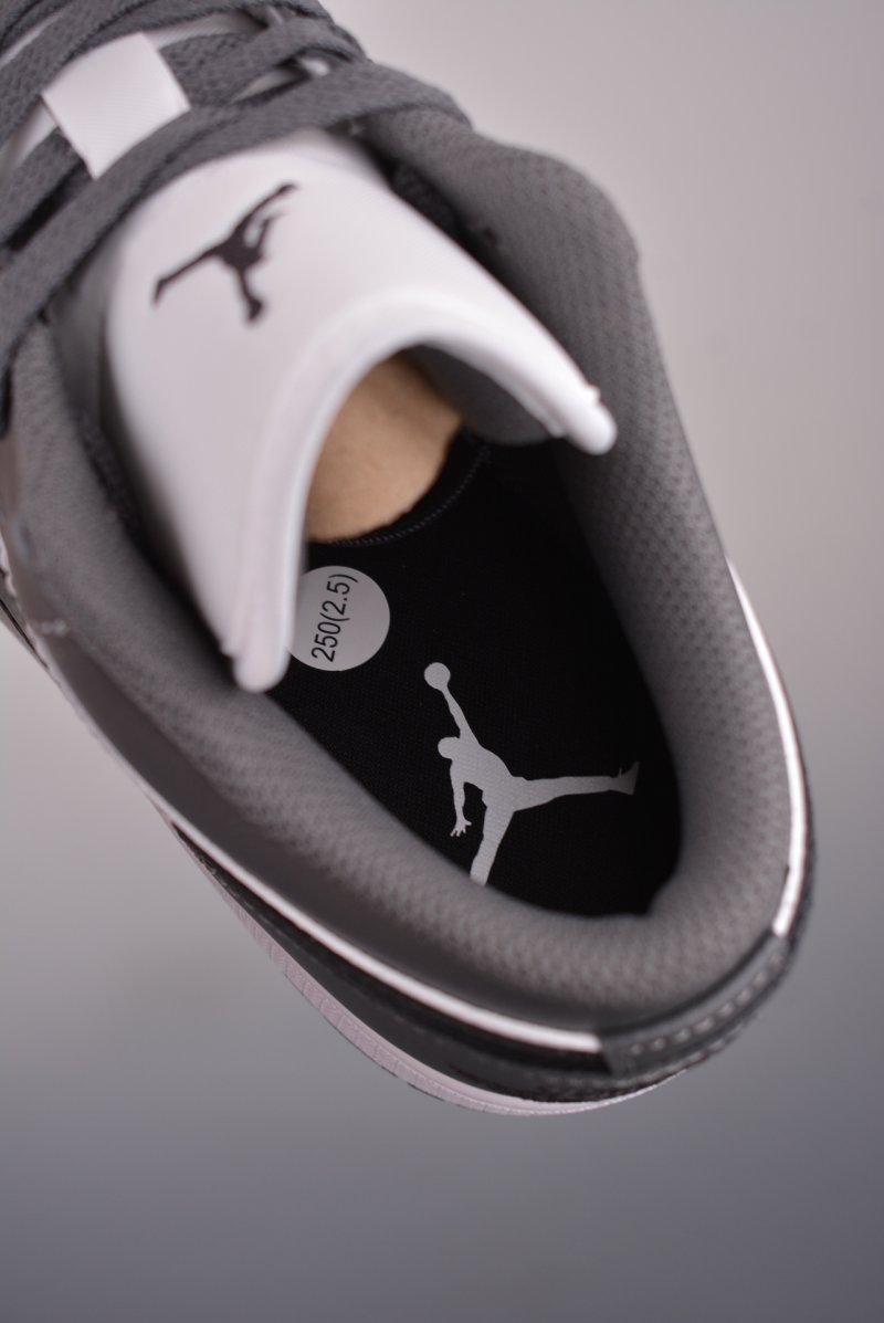 Air Jordan 1 Low 'Black / Grey' view