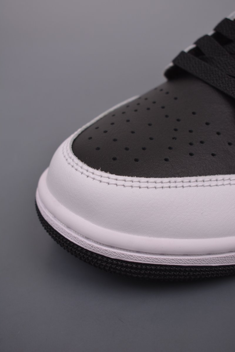 Air Jordan 1 Low 'Black / Gold' view