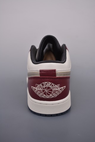 Air Jordan 1 Low 'Gold' view 4