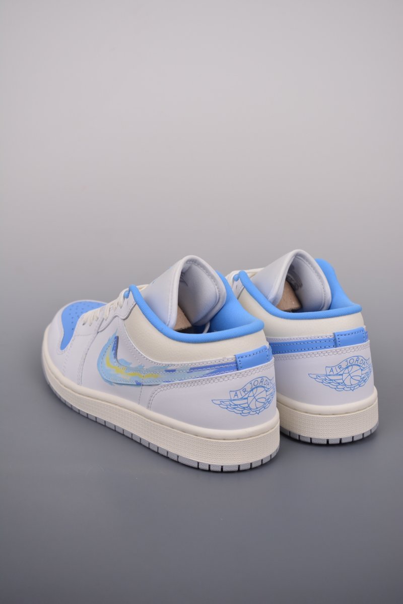 Air Jordan 1 Low 'White / Blue' view