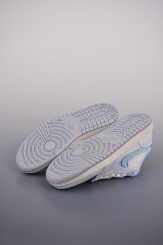 Air Jordan 1 Low 'White / Blue' view 3