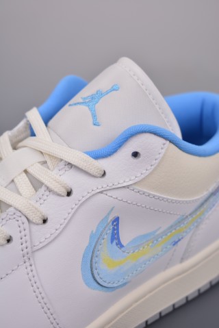 Air Jordan 1 Low 'White / Blue' view 7