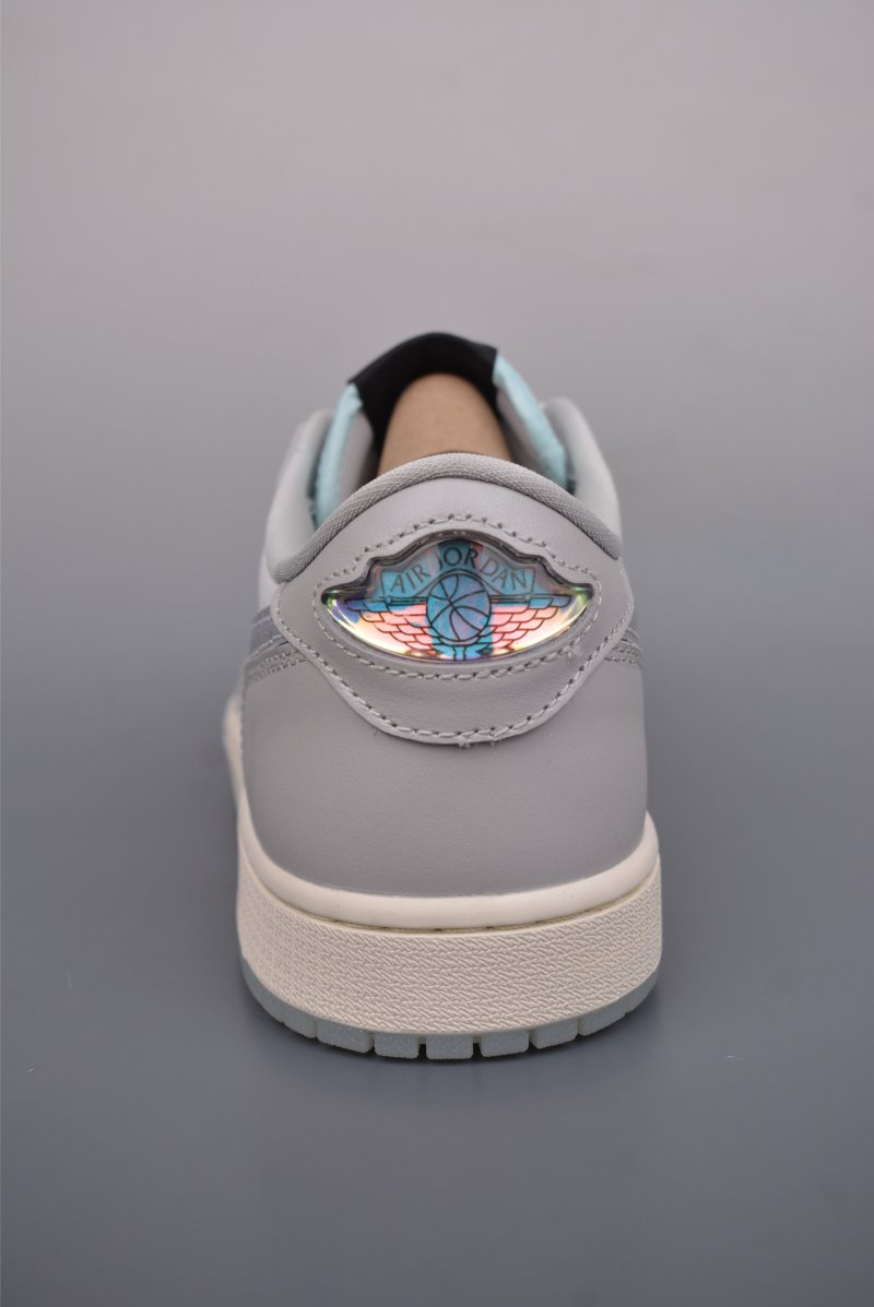 Air Jordan 1 Low 'White / Grey' view