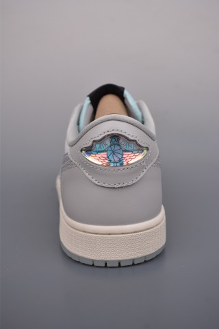 Air Jordan 1 Low 'White / Grey' view 4