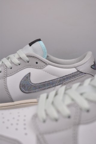 Air Jordan 1 Low 'White / Grey' view 8