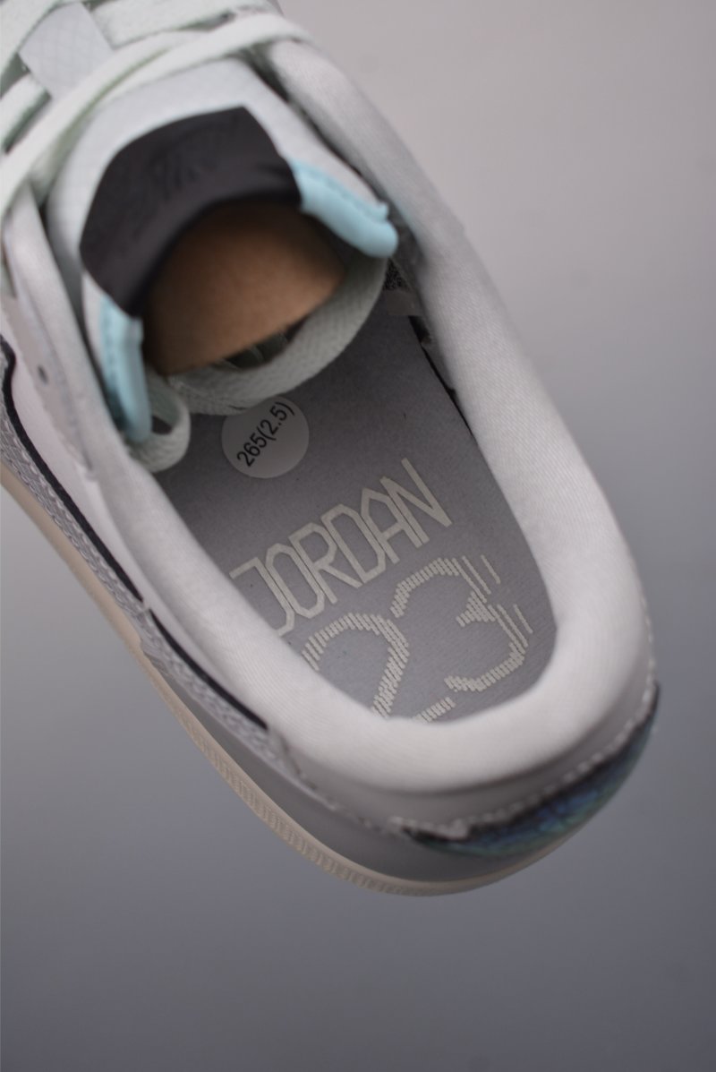 Air Jordan 1 Low 'White / Grey' view