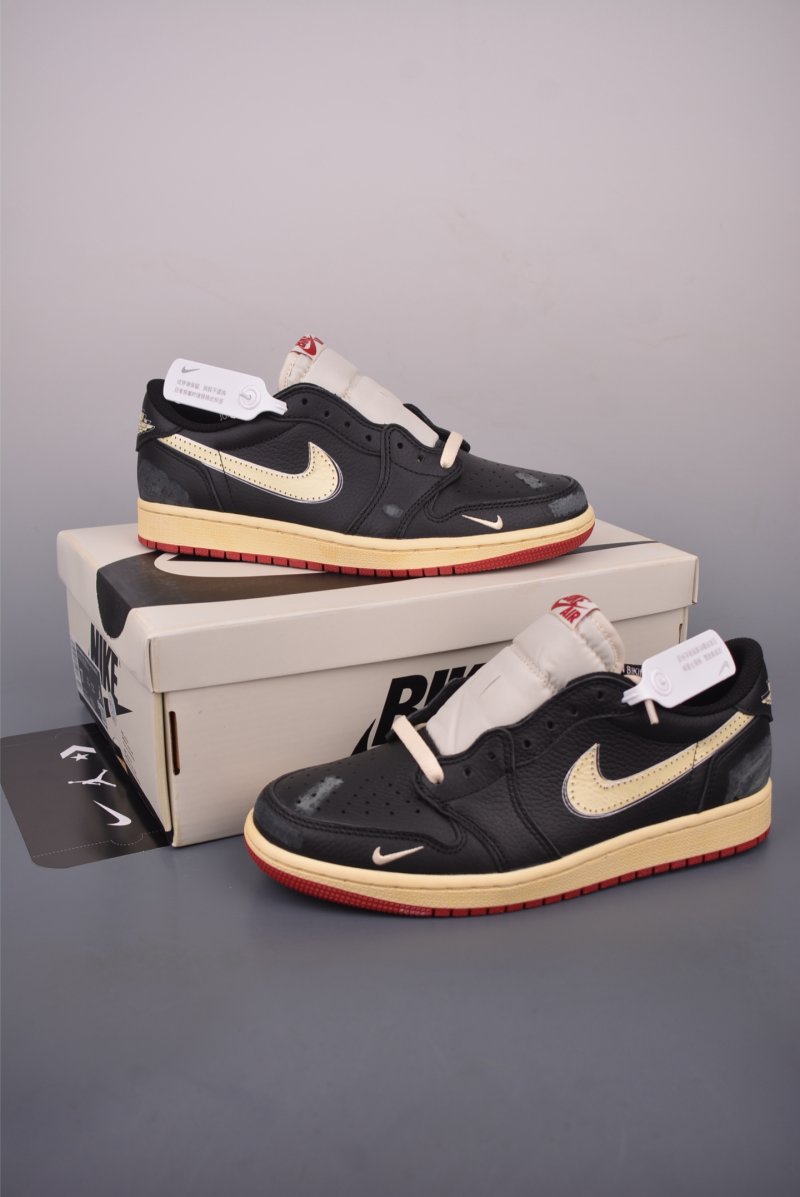 Air Jordan 1 Low 'White / Black / Red' view