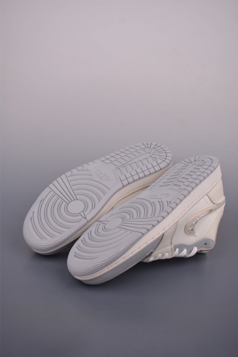 Air Jordan 1 Low 'Haze Pearl' view