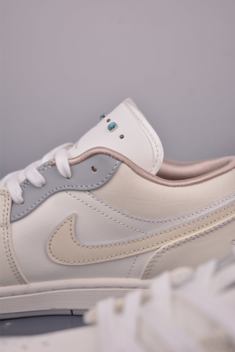 Air Jordan 1 Low 'Haze Pearl' view