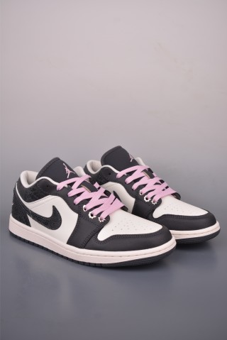 Air Jordan 1 Low 'Carbon Black' view 1