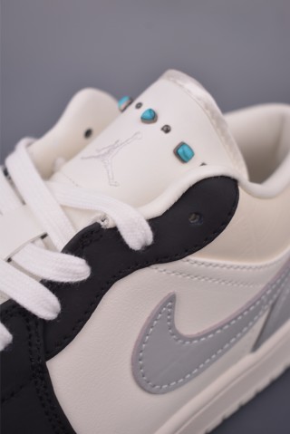 Air Jordan 1 Low 'White / Black / Grey' view 7