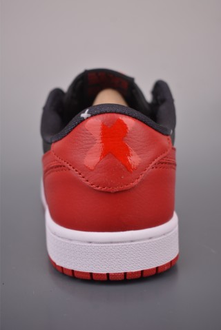 Air Jordan 1 Low 'Black / Red' view 4