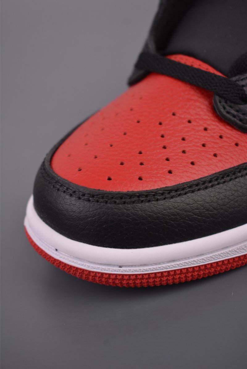 Air Jordan 1 Low 'Black / Red' view