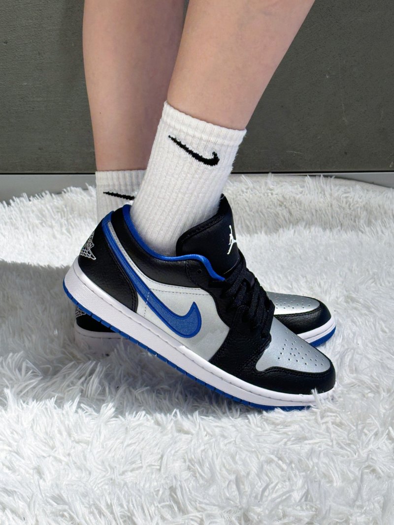 Air Jordan 1 Low 'Black / Blue' view