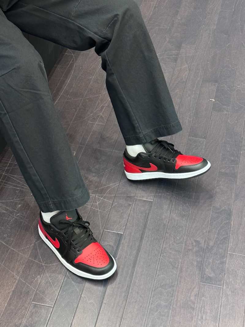 Air Jordan 1 Low 'Black / Red' view