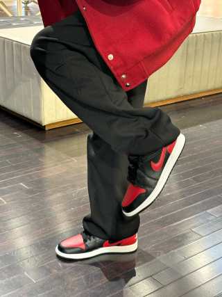 Air Jordan 1 Low 'Black / Red' view 6