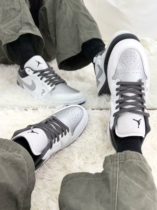Air Jordan 1 Low 'Snake Year Limited' view 6