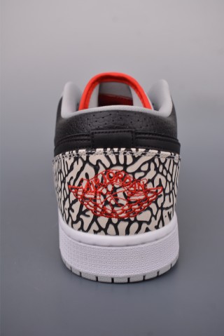 Air Jordan 1 Low 'Black / Grey' view 4