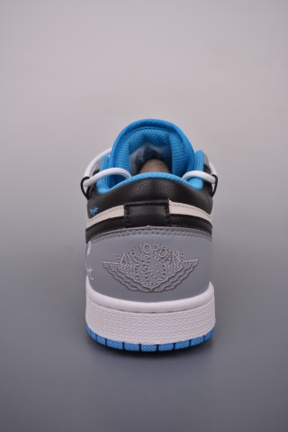 Air Jordan 1 Low view 4